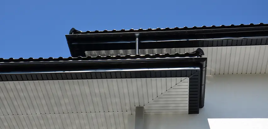 Roof Overhang Repair in Port Chester